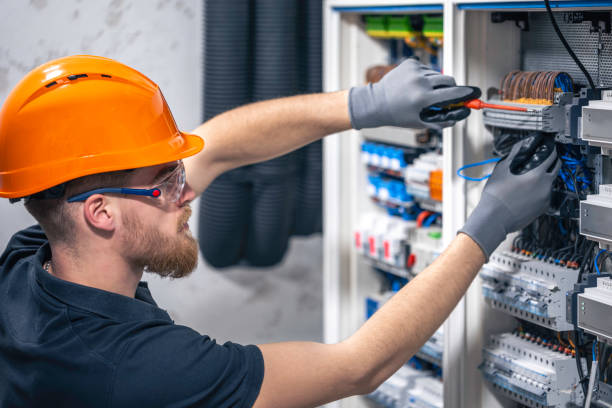 Best Electrical Contractors for Businesses  in Raintree Plantation, MO